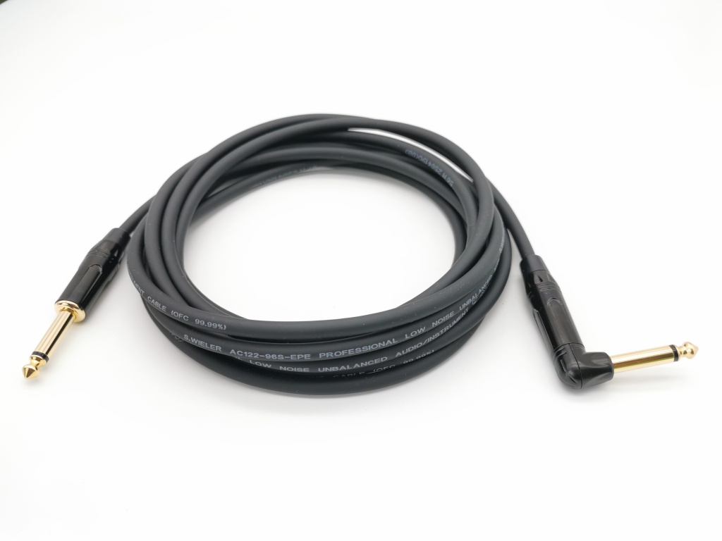 E15-JR-J-0300-0 Кабель инструментальный, прямой/угловой, 3м, Zzcable