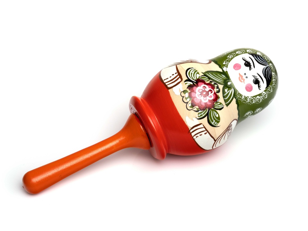 MS-K1-PG-11 Погремушка матрешка, средняя, 1 категория, Мастерская Сереброва