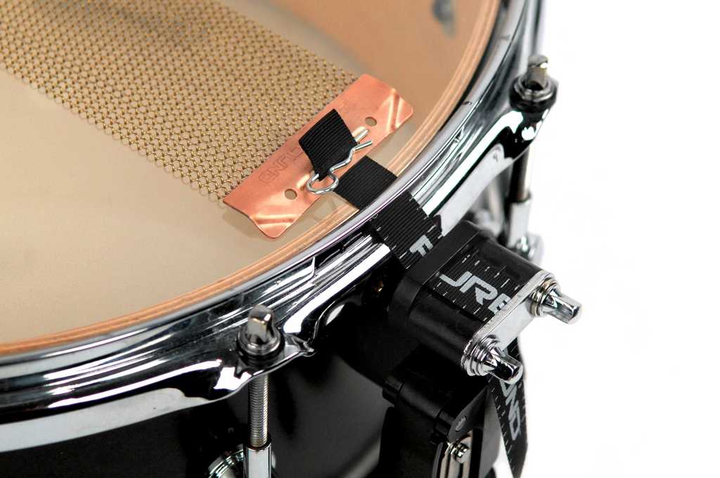 CPB1424 Custom Pro Brass Подструнник для малого барабана 14", 24 пружины, латунь, PureSound CPB1424 Custom Pro Brass Подструнник для малого барабана 14", 24 пружины, латунь, PureSound